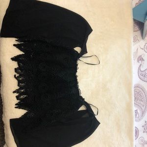 Black off the shoulders crop top